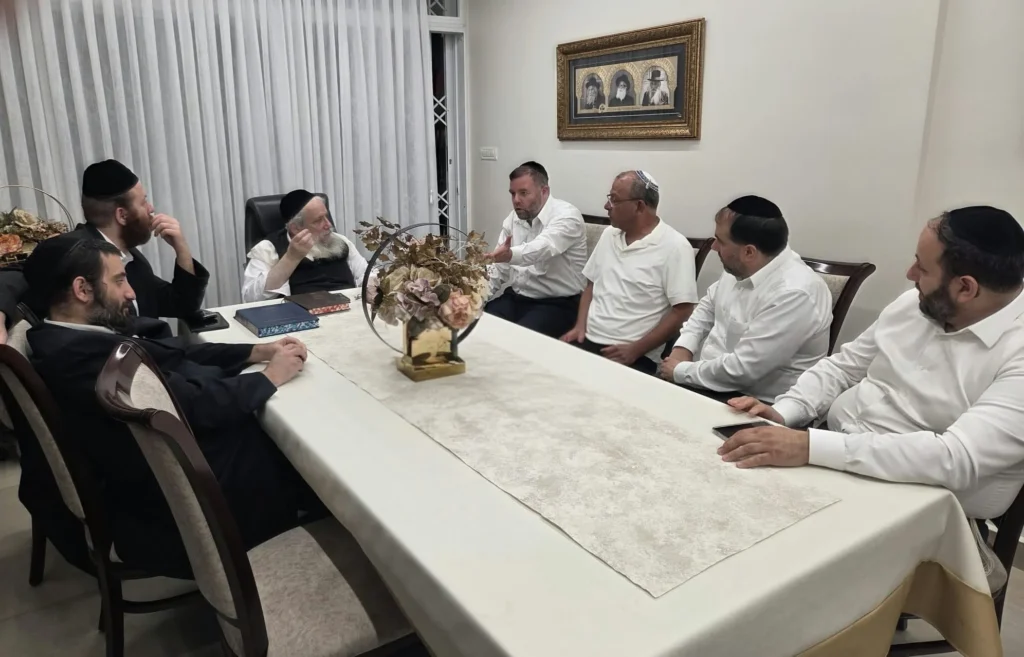 פגישת הלילה בביתו של ראש העיר חנוך זייברט לסיום משבר הגנים