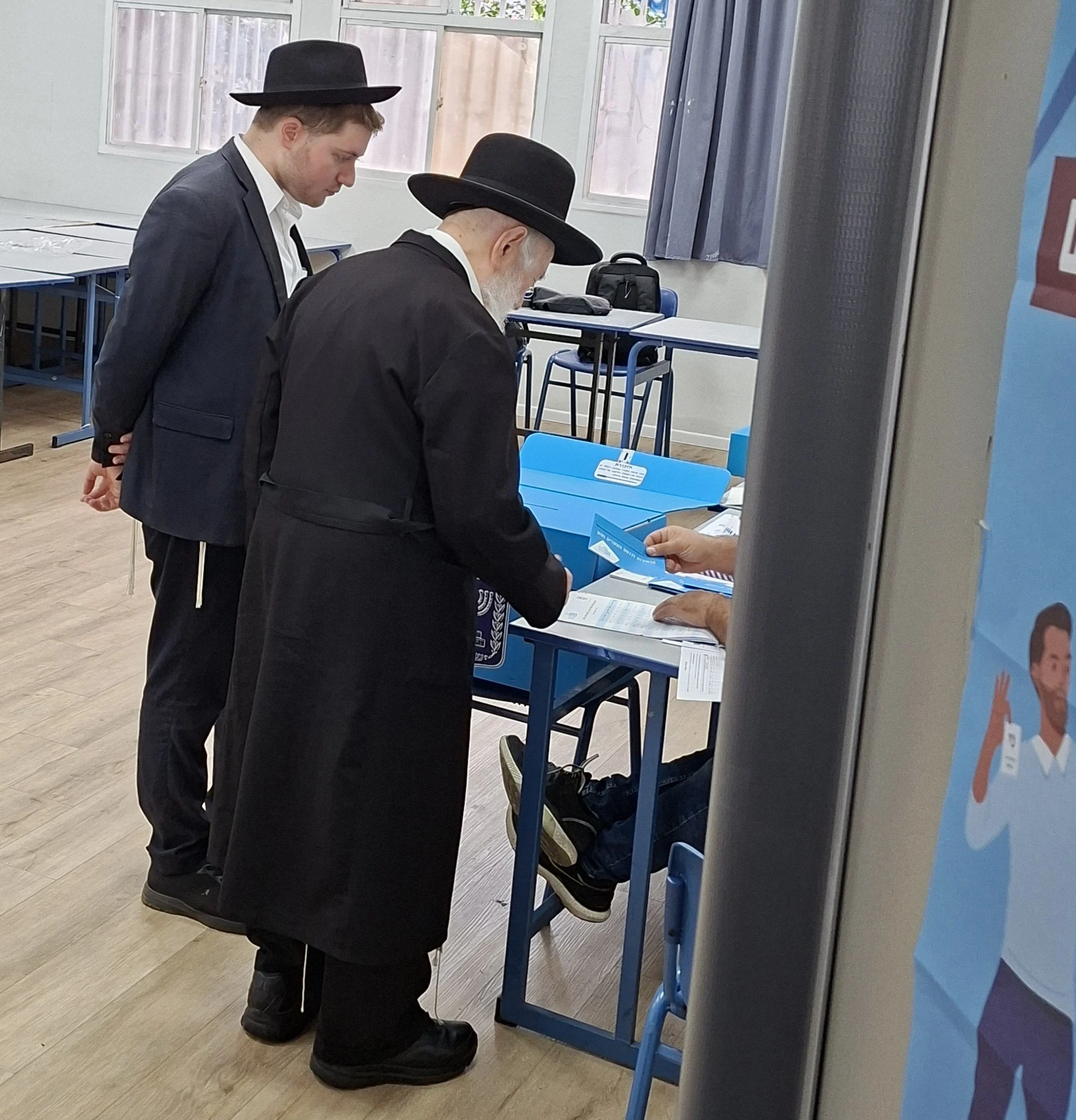 עמוד ההוראה מרן הגר"י זילברשטיין בהצבעה
